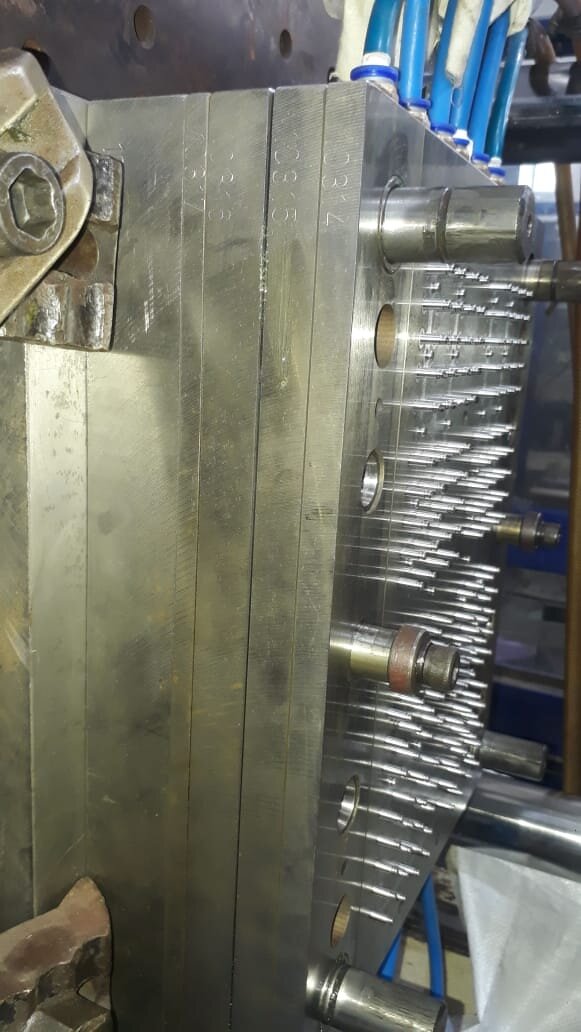 Needle Hub & Cap Moulds